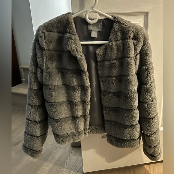 Faux fur gray coat jacket Kenar brand new Faux fur vest - Picture 1 of 4